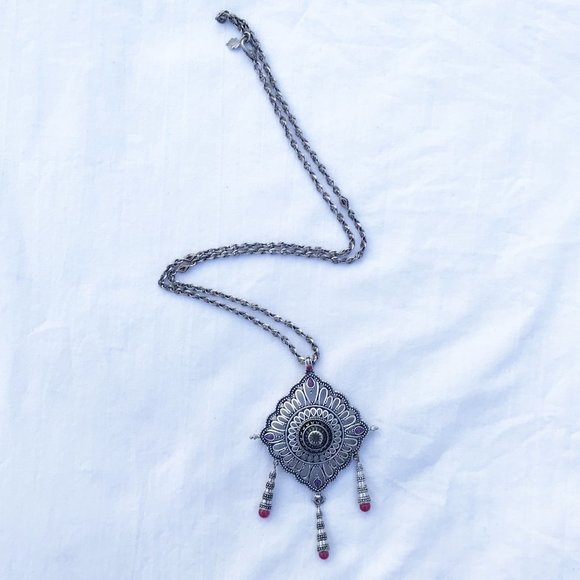 LUCKY BRAND Large Silver 3 Color Pendant Necklace - Picture 3 of 6